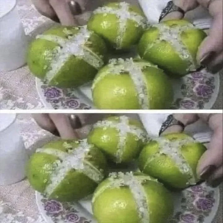 Citron coupé en quatre avec du sel dans une chambre