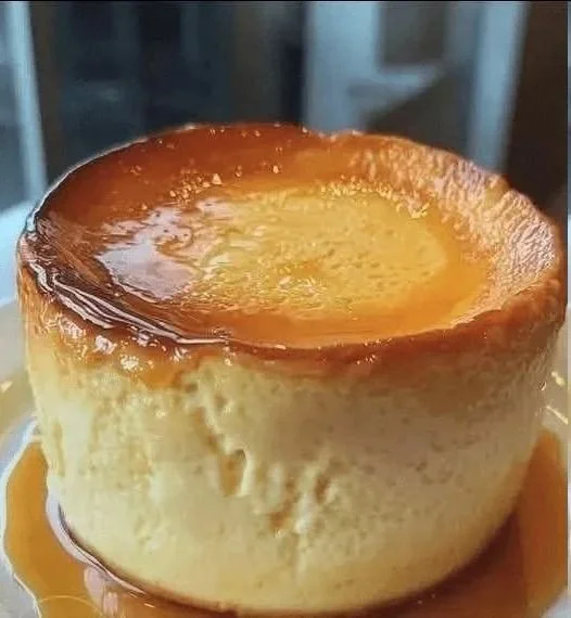 Flan maison moelleux avec une texture crémeuse et un goût délicat